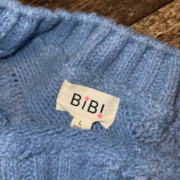 OFF the Shoulder Knit Sweater | BIBI Size LG - Picture 5 of 7